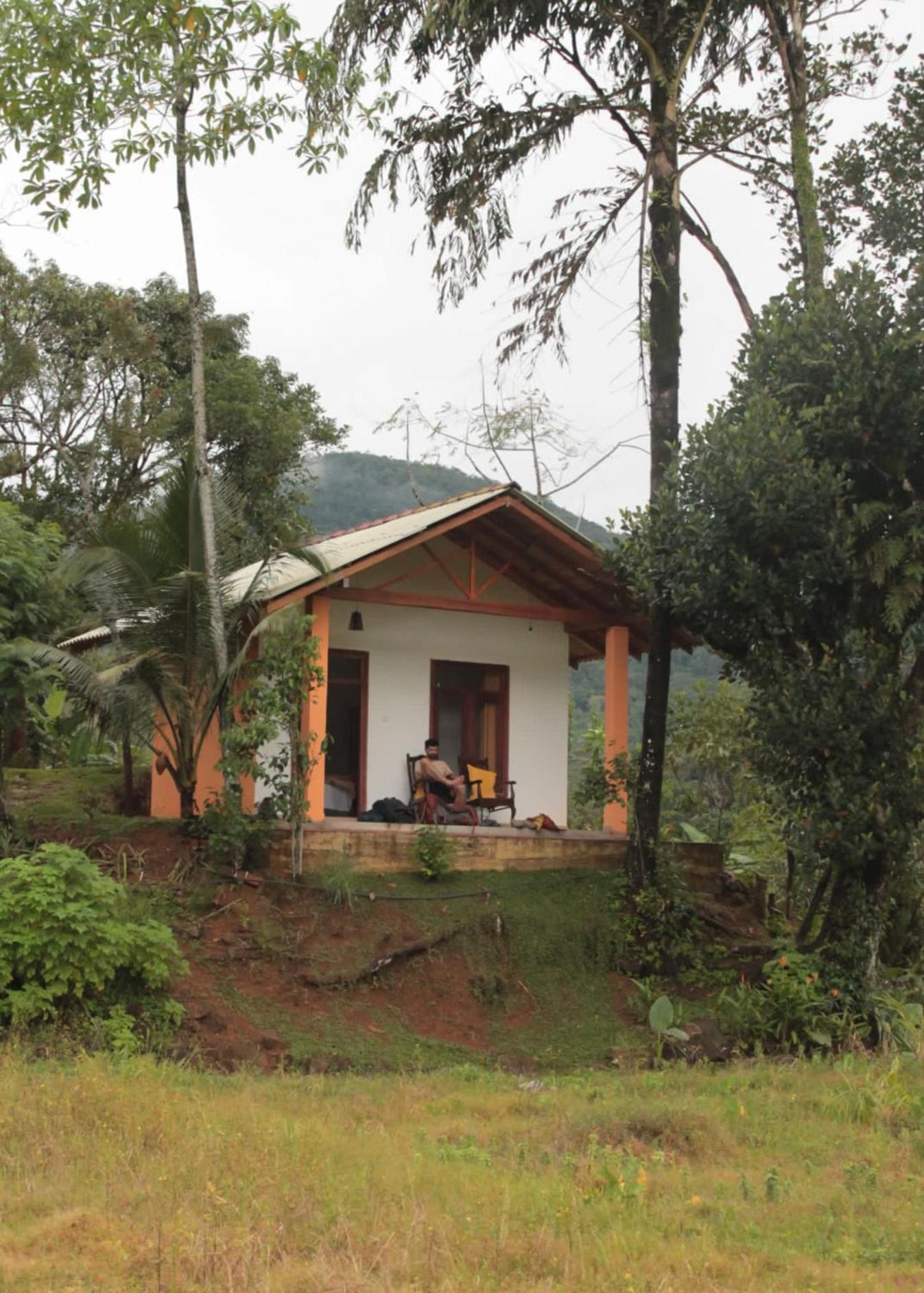 Hotel Serene Sinharaja Deniyaya Exterior foto