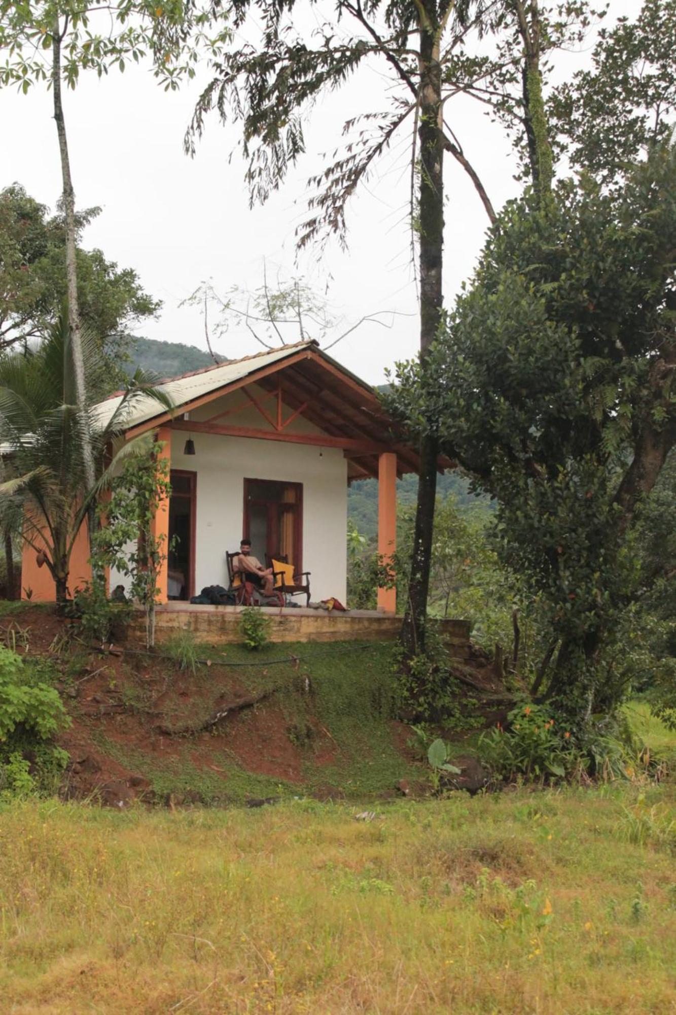 Hotel Serene Sinharaja Deniyaya Zimmer foto